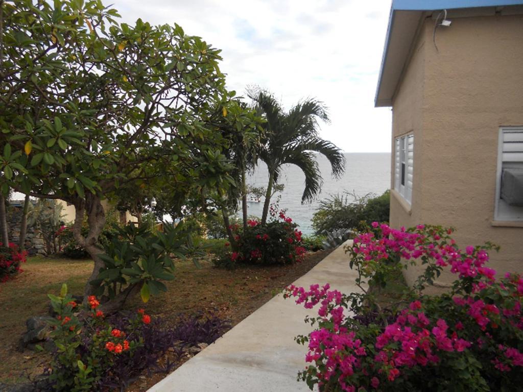 Paradise Cove Ocean Front Villas And Suites Nazareth Exterior photo