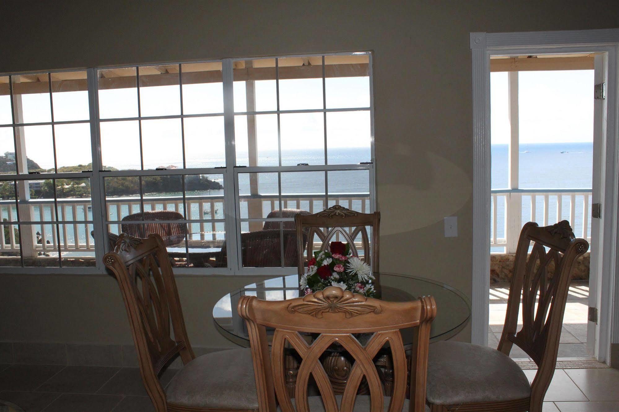 Paradise Cove Ocean Front Villas And Suites Nazareth Exterior photo